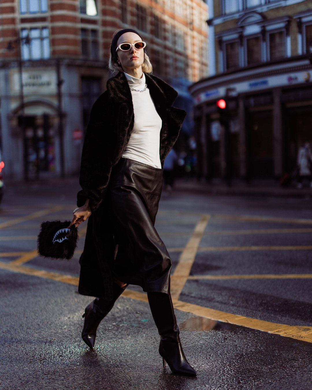 FURZILLA SHARK (NIGHT) CROSSOVER CLUTCH – SPRAYGROUND®