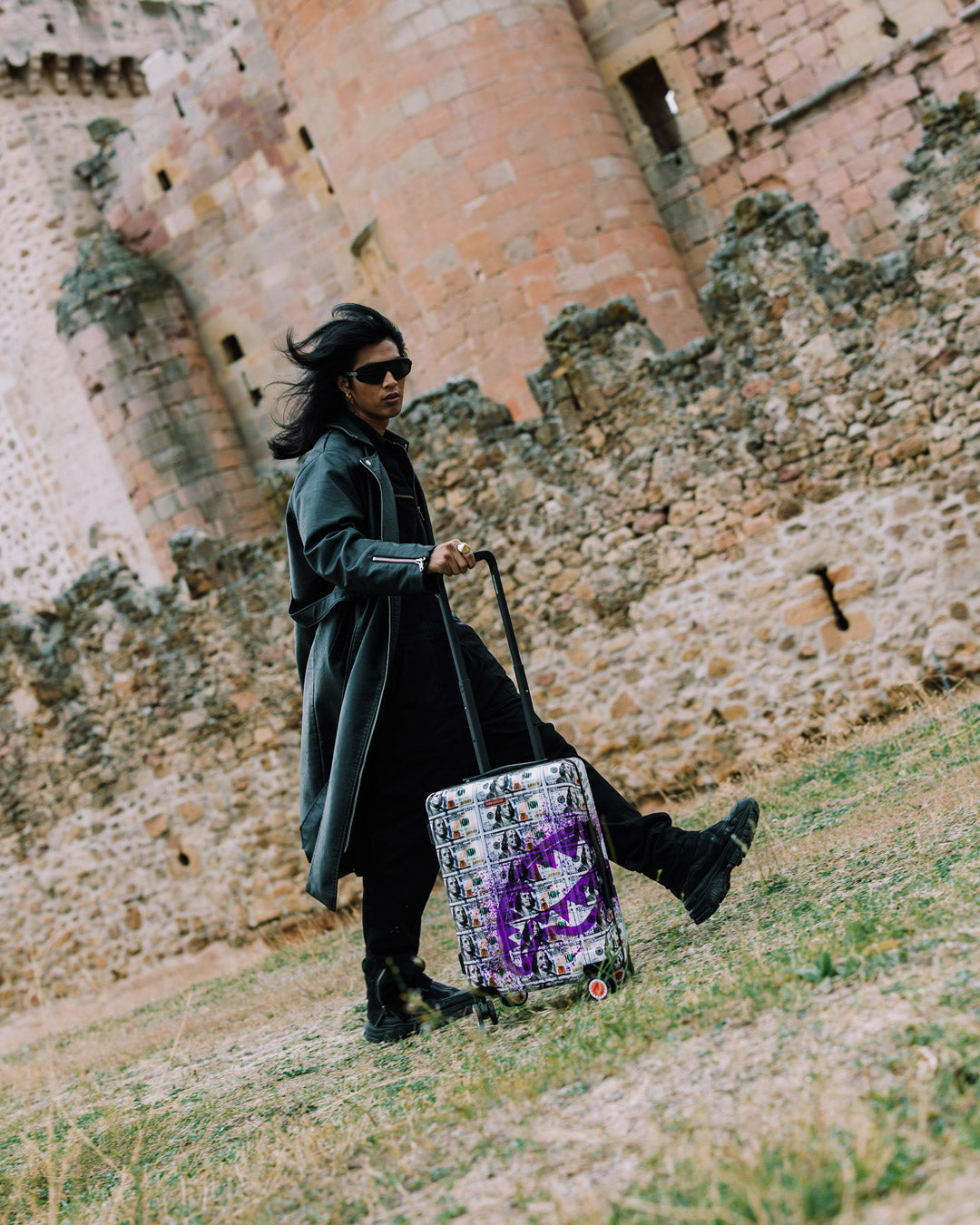 BILLIONS IN THE BANK HARD SHELL CARRY-ON LUGGAGE – SPRAYGROUND®