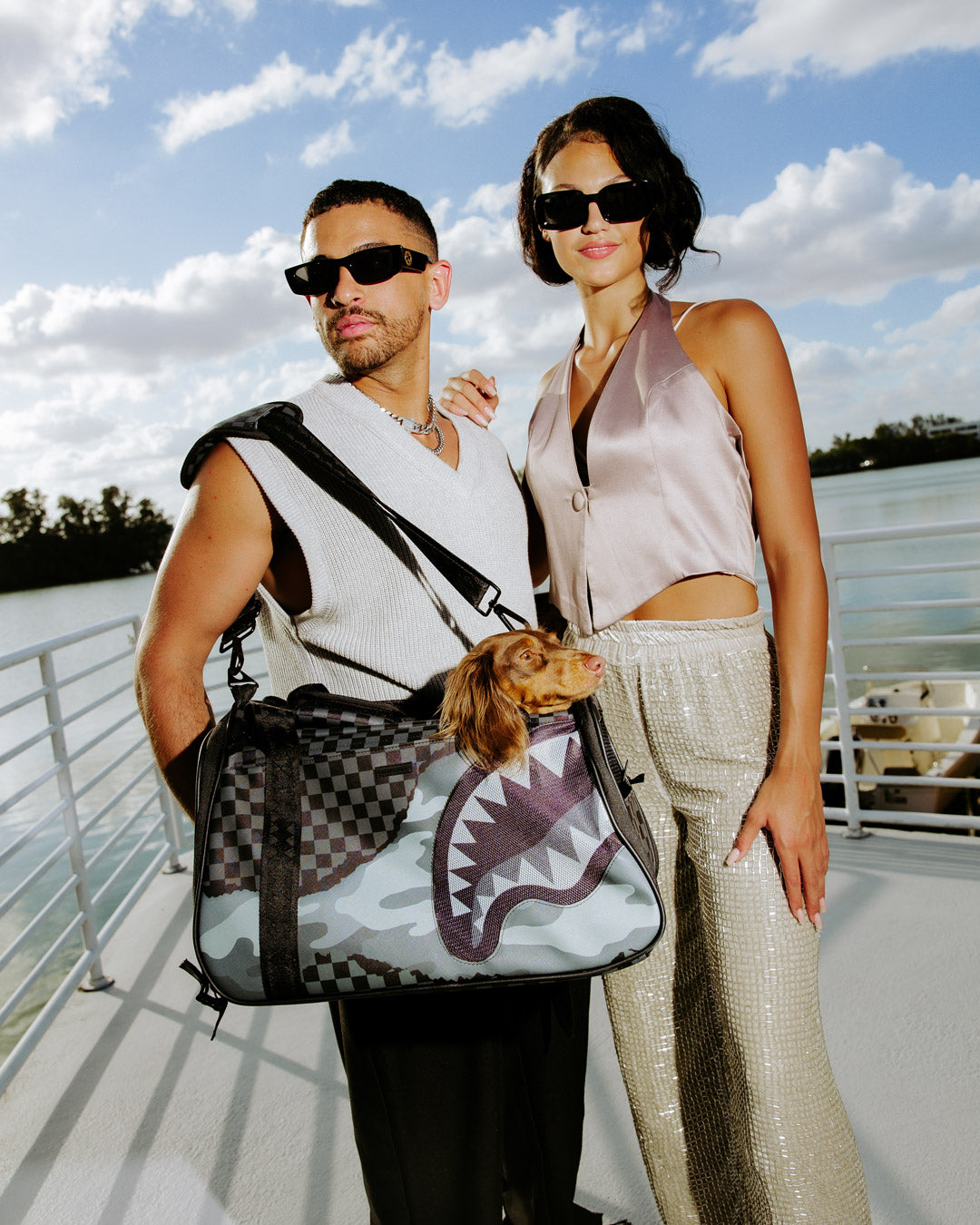 3AM RIPTIDE PET CARRIER DUFFLE – SPRAYGROUND®