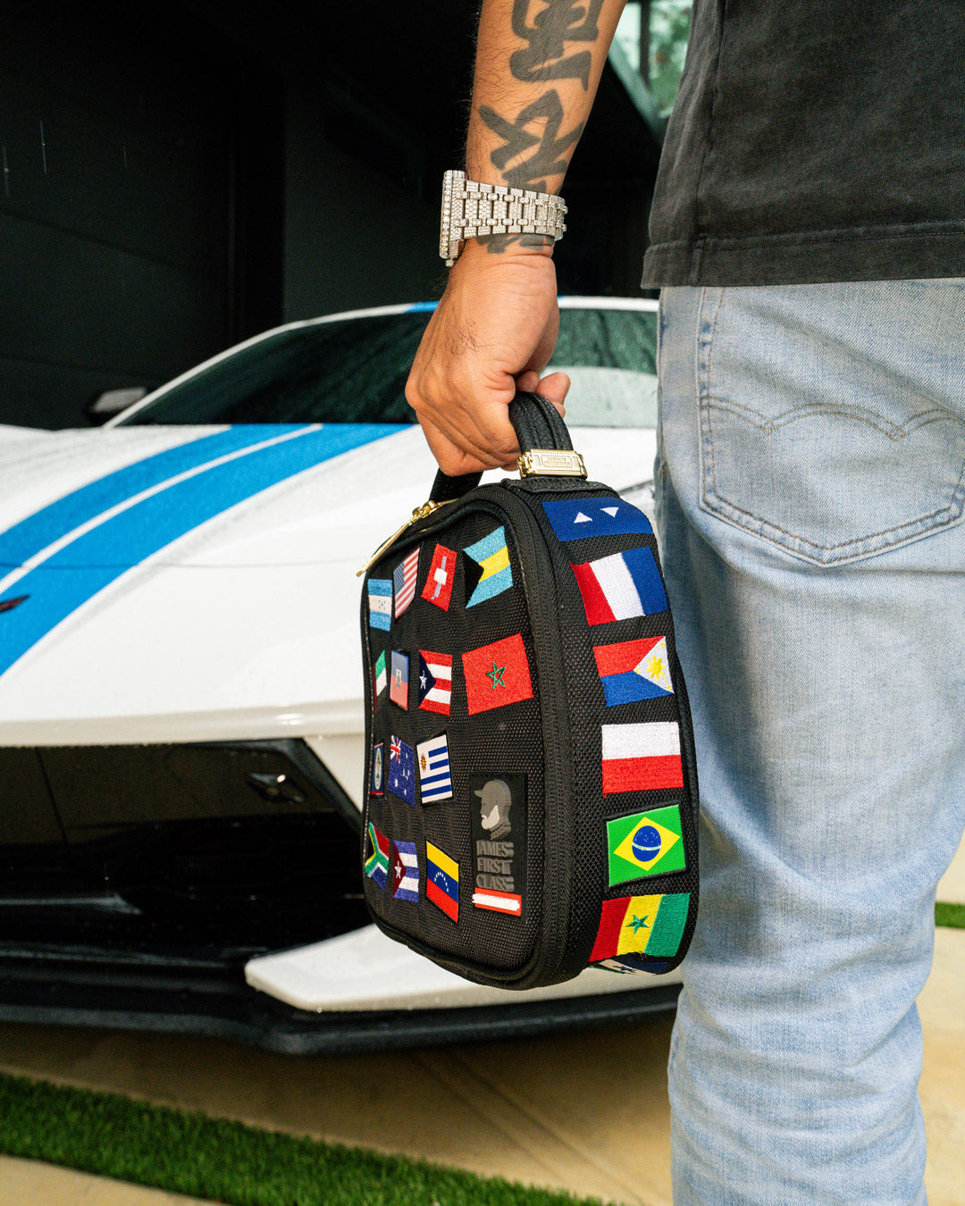 JAMES FIRST CLASS GLOBAL FLAGS SNACKPACK – SPRAYGROUND®