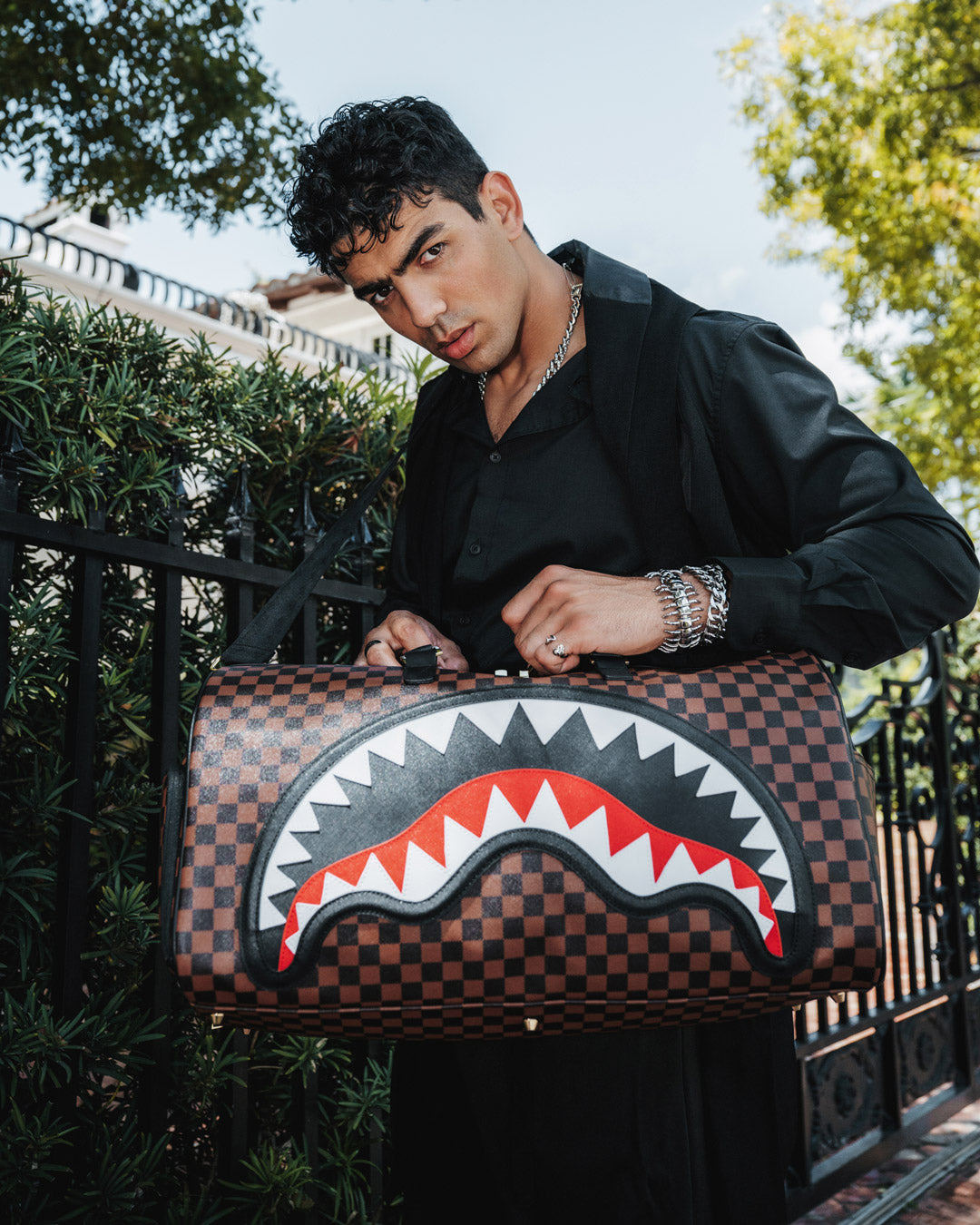 SAWTOOTH SHARKS IN PARIS DUFFLE – SPRAYGROUND®