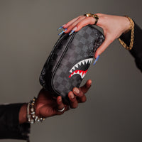 SPRAYGROUND® POUCH SCRIBBLE DRIBBLE CHECK POUCH