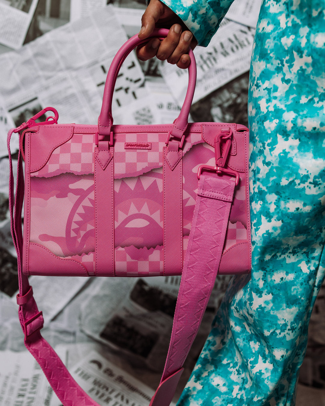 3AM TURNT MINI PYRAMID DUFFLE – SPRAYGROUND®