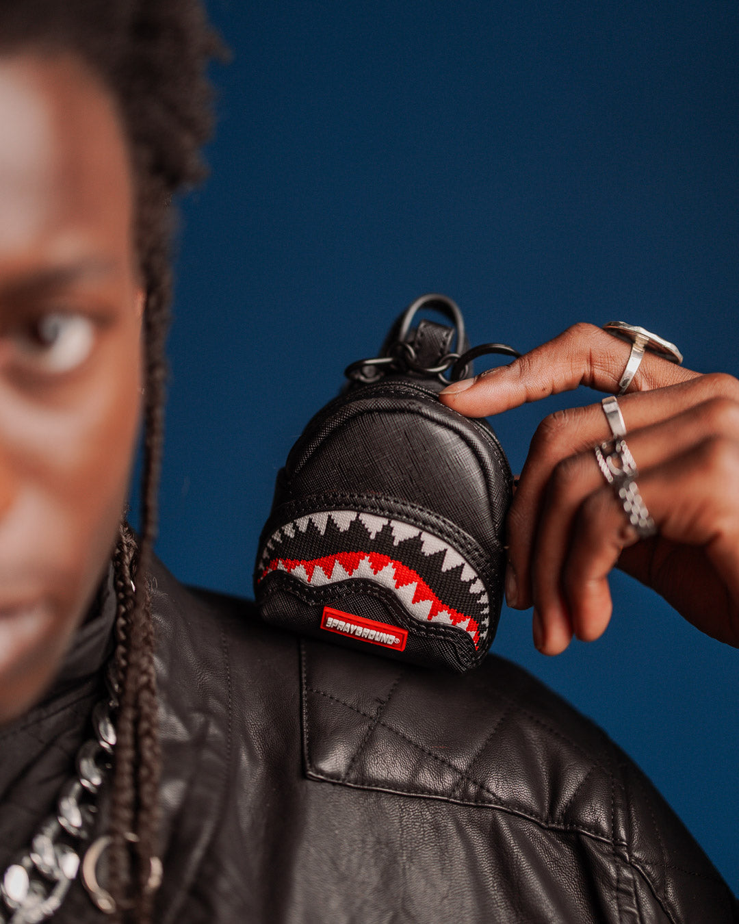 SPRAYGROUND® KEYCHAIN KNIT COMMANDER BACKPACK KEYCHAIN