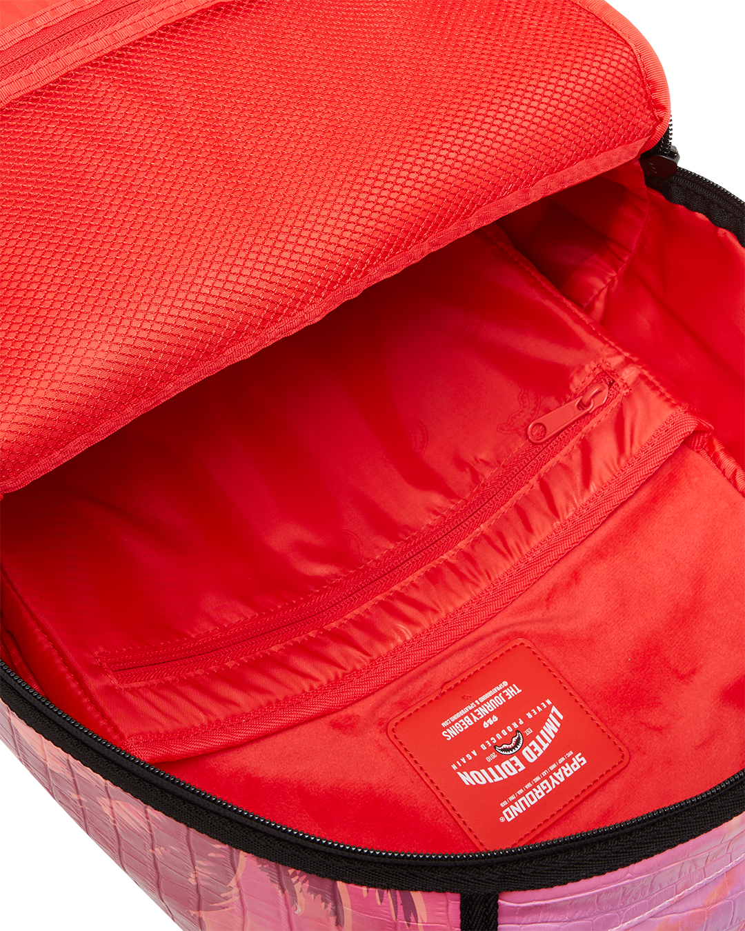 SPRAYGROUND® BACKPACK NILE TOOTH BEACHFRONT DLXSV BACKPACK