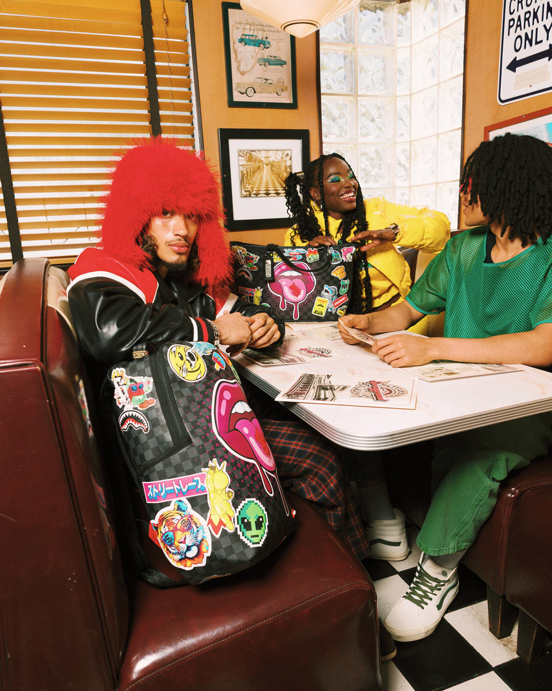 SPRAYGROUND® TOTE LIPS SMACK DOWN TOTE