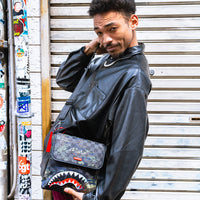 SPRAYGROUND® SLING CAMO SPLASH MESSENGER SLING