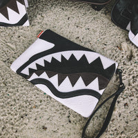 SPRAYGROUND® POUCHETTE V.V.I.P. CROSSOVER CLUTCH