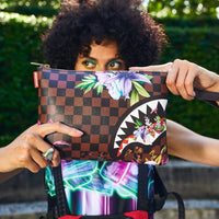 SPRAYGROUND® POUCHETTE GARDEN OF SHARKS CROSSOVER CLUTCH