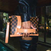 SPRAYGROUND® POUCHETTE HENNY AIR TO THE THRONE CROSSOVER CLUTCH