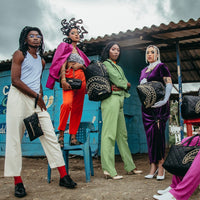 SPRAYGROUND® POUCHETTE NOIR QUILT GOLD CHAIN SHARK CROSSOVER CLUTCH