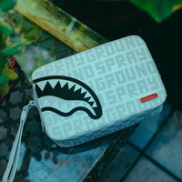 SPRAYGROUND® TOILETRY SPLIT THE CHECK (PEARL) TOILETRY BAG