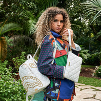 SPRAYGROUND® POUCHETTE RIVIERA LE BLANC GOLD CHAIN SHARK CROSSOVER CLUTCH