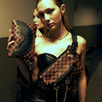 SPRAYGROUND® POUCHETTE HENNY LOCK SHARKS IN PARIS CROSSOVER CLUTCH