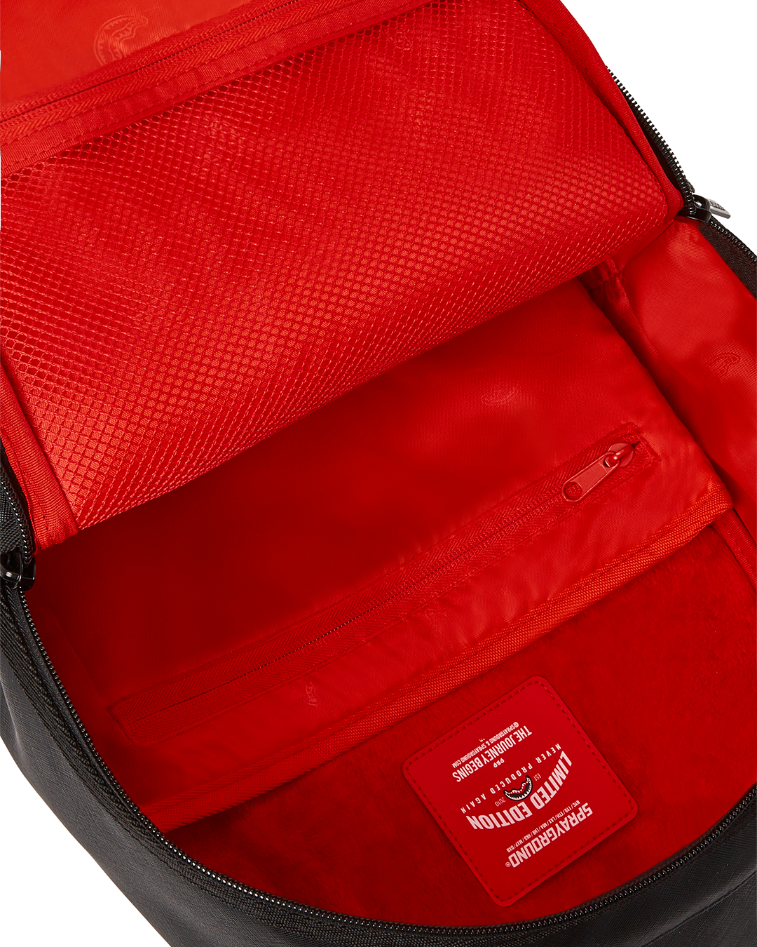 SPRAYGROUND® BACKPACK SHARK CENTRAL (BLACK) (DLXV)