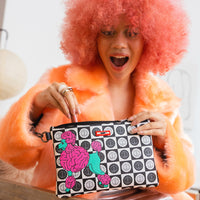 SPRAYGROUND® POUCHETTE POODLE CHECK RON ENGLISH COLLAB POUCHETTE