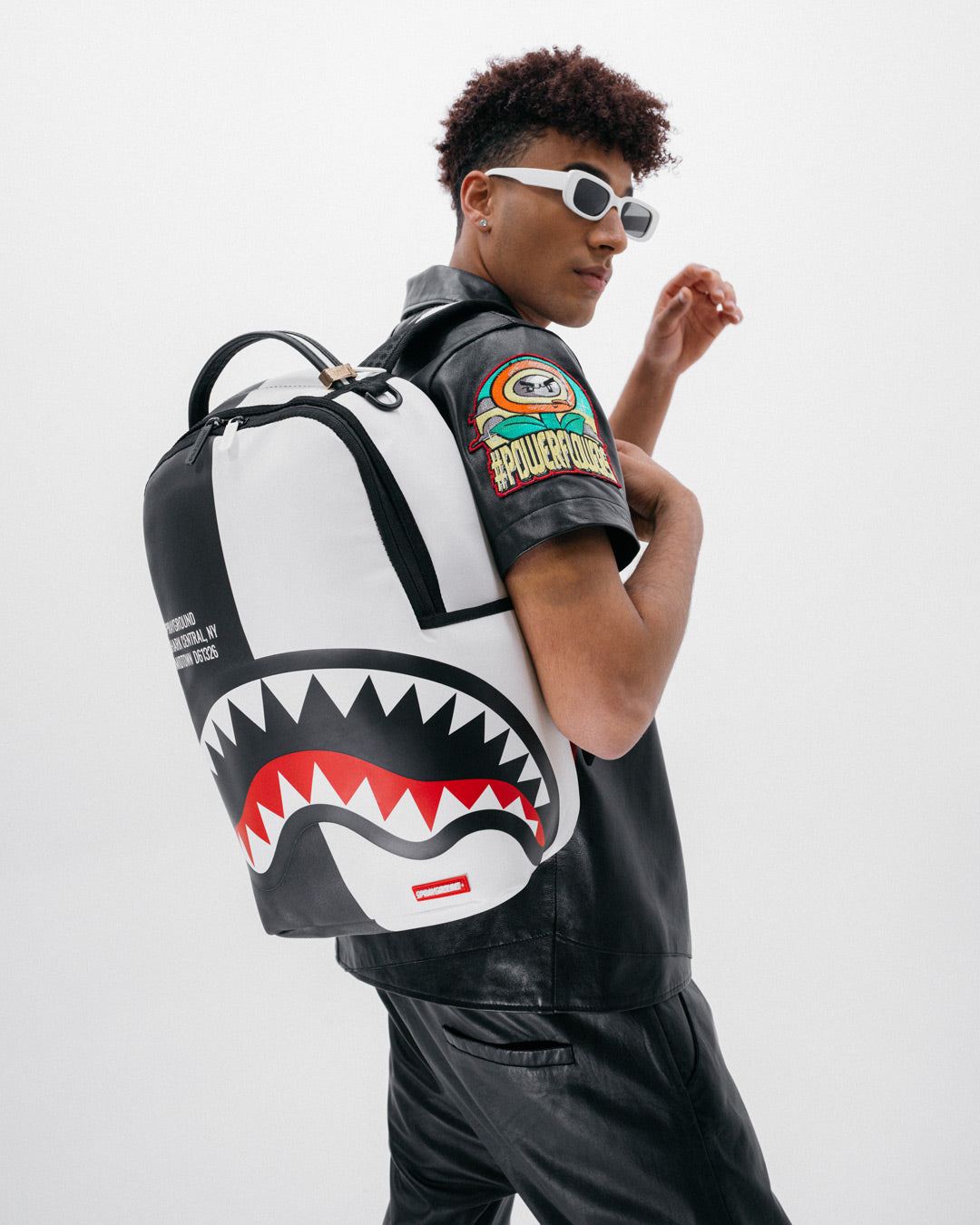 SHARK CENTRAL SPLIT BACKPACK BLK/WHT (DLXV) – SPRAYGROUND®