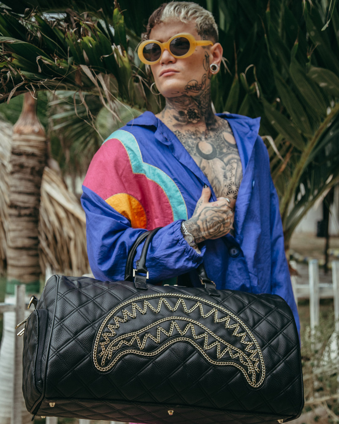 NOIR QUILT GOLD CHAIN SHARK DUFFLE