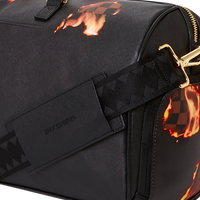 SPRAYGROUND® DUFFLE SHARKS IN PARIS UNSTOPPABLE DUFFLE
