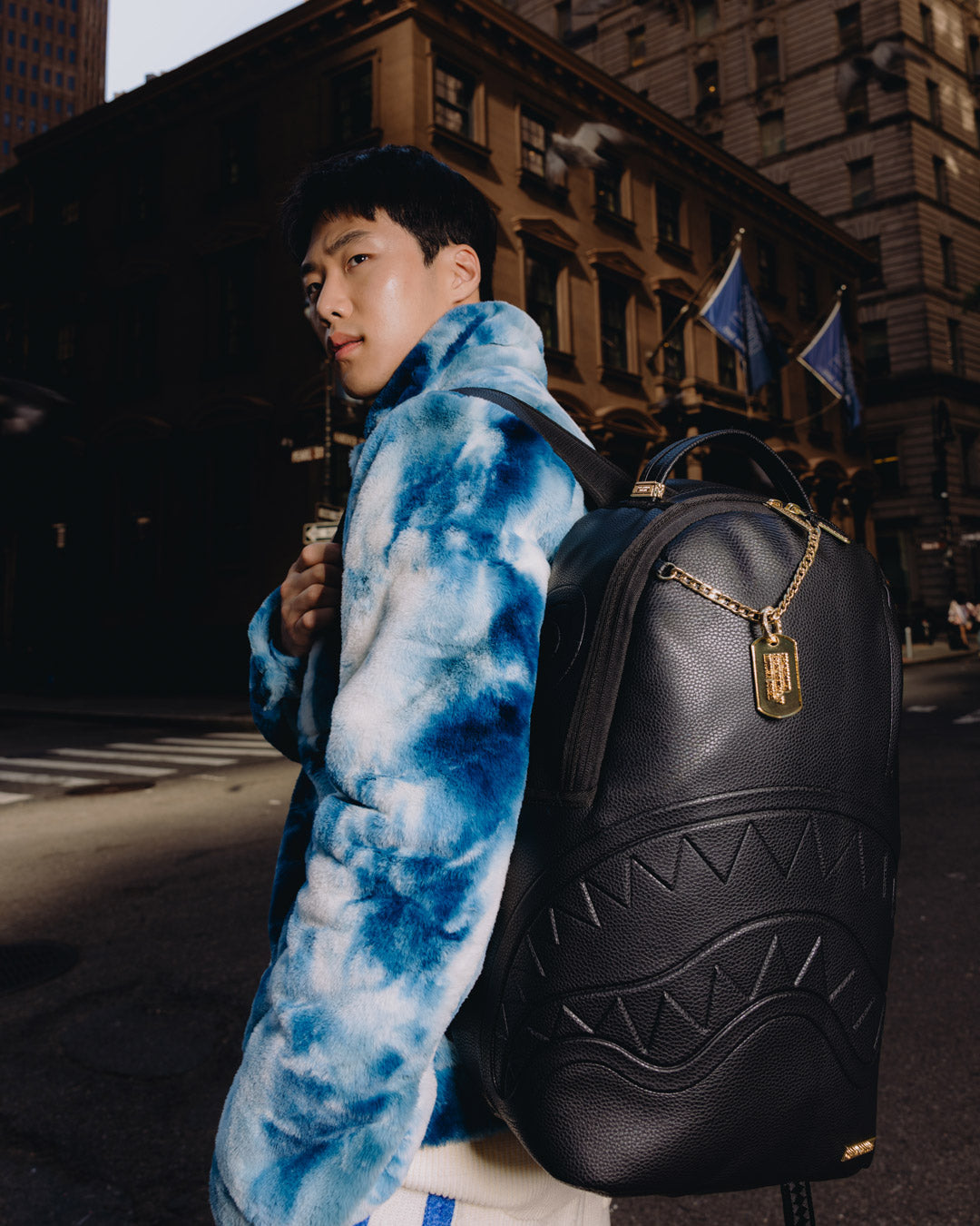 SPRAYGROUND® BACKPACK SHARK CENTRAL GOLD TAG BACKPACK