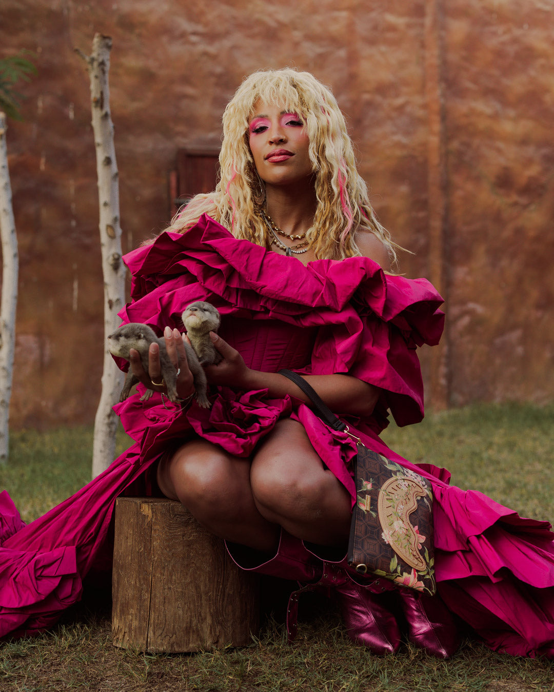 SPRAYGROUND® POUCHETTE AI HENNY FLORAL CROSSOVER CLUTCH