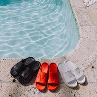 SPRAYGROUND® FOOTWEAR SHARKSLIDE: WHITE