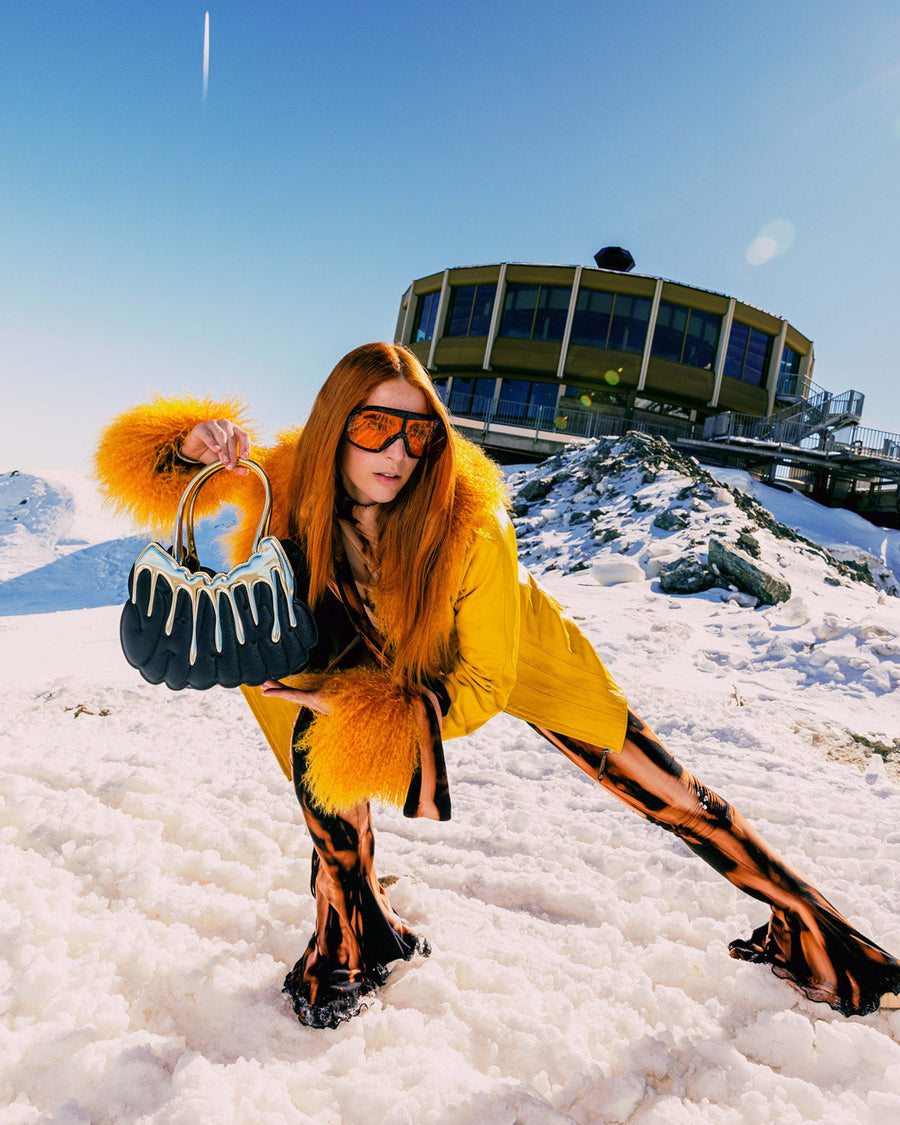 SPRAYGROUND® HANDBAG GOLD AND DANGEROUS SHARK HANDBAG