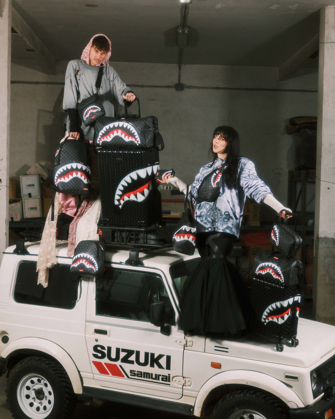 SPRAYGROUND® TOILETRY SHARKS IN PARIS BALLOON BLACK TOILETRY BRICK