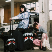 SPRAYGROUND® LUGGAGE SHARKS IN PARIS BALLOON BLACK FULL-SIZE LUGGAGE