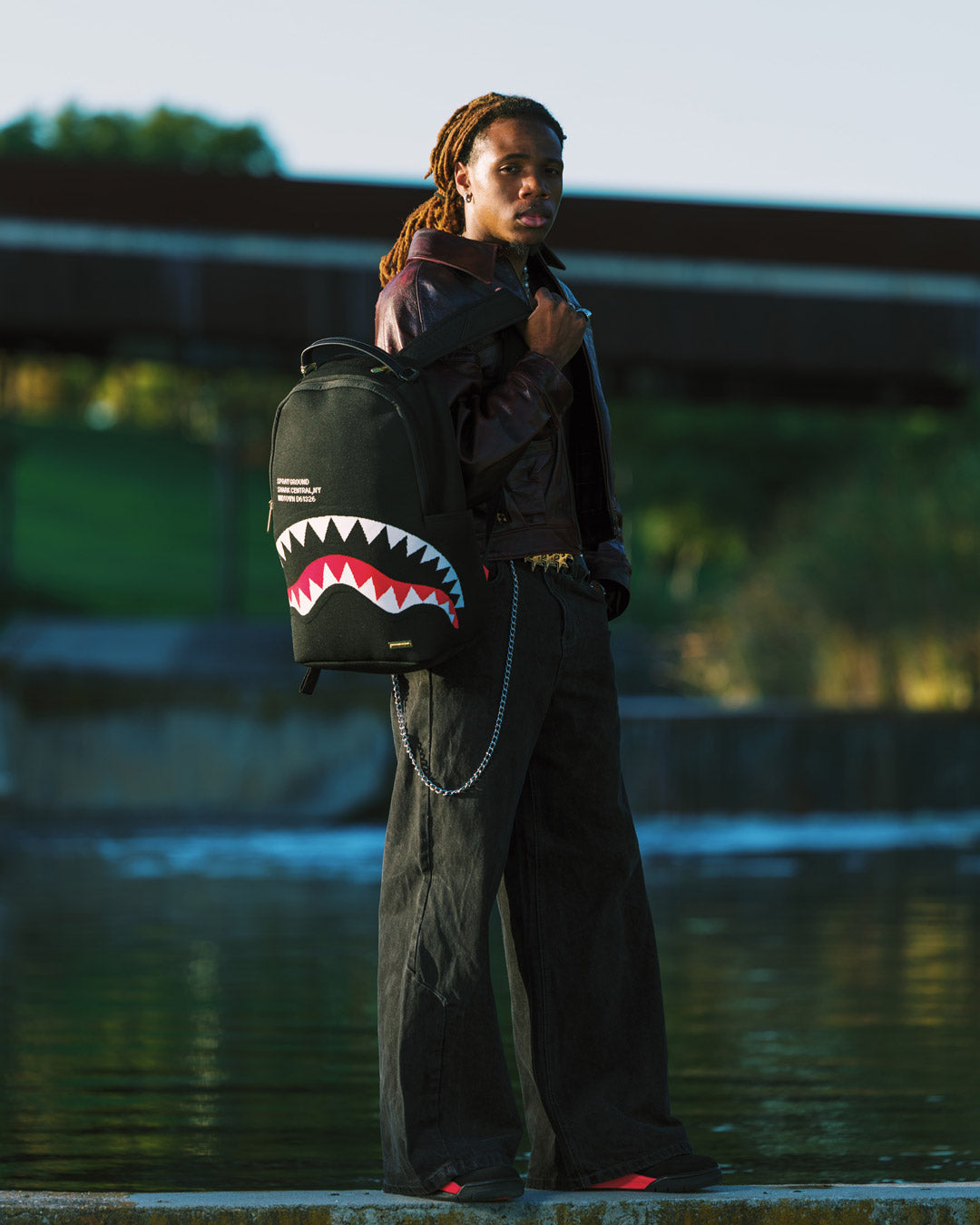 SPRAYGROUND® BACKPACK SHARK CENTRAL KNIT BACKPACK