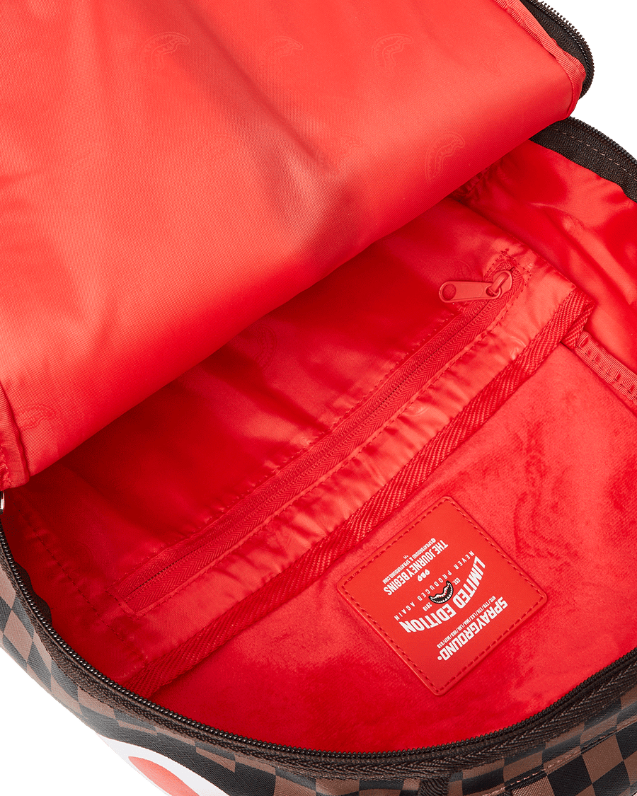 SPRAYGROUND® BACKPACK ASTROMANE AS THE WORLD'S LARGEST ZIPPER PULLEY
