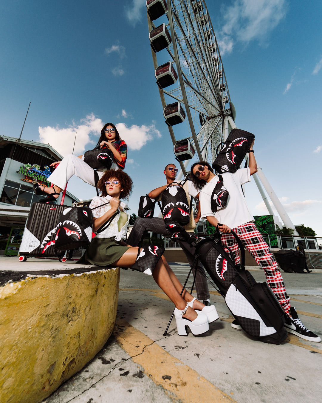 SPRAYGROUND® POUCHETTE TRIPLE DECKER HEIR TO THE THRONE CROSSOVER CLUTCH
