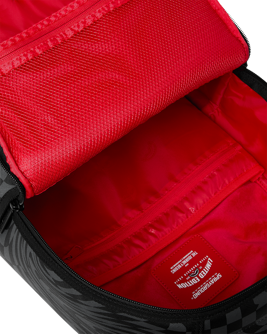HYPNOTIC SHARK VORTEX BACKPACK