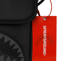 SHARK SLASH MESSENGER SLING