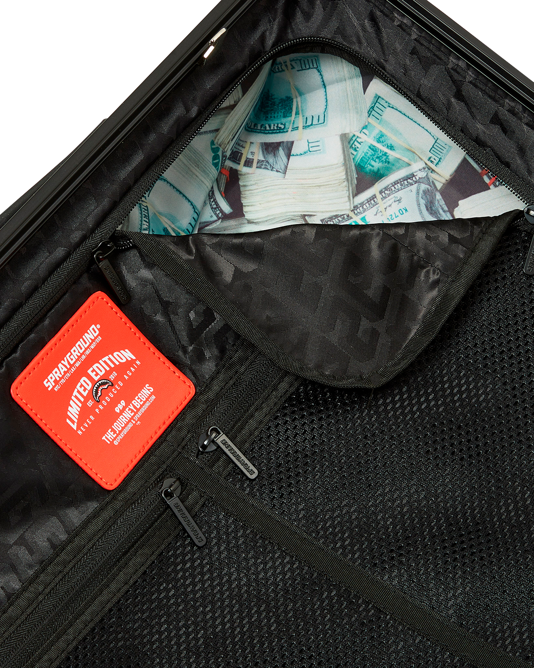 SHARK SLASH FULL-SIZE LUGGAGE