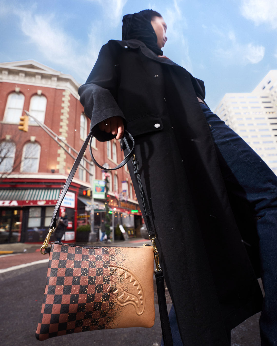 SPRAYGROUND® POUCHETTE HENNY SPRITZ CROSSOVER CLUTCH