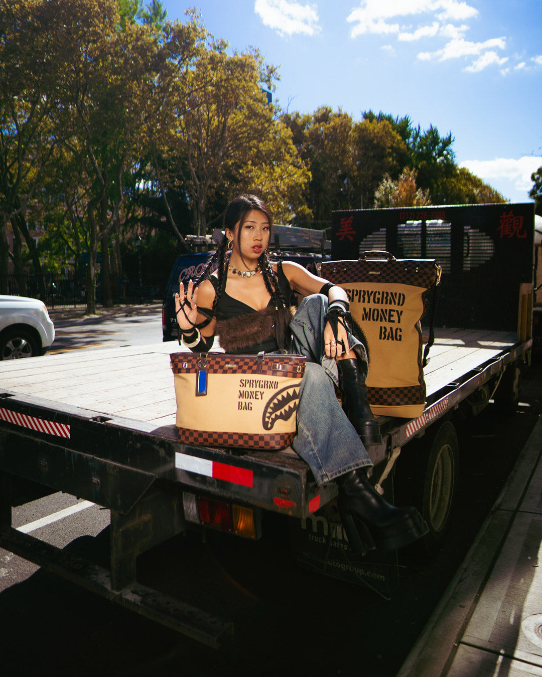 SPRAYGROUND® MONEY BAG OLD BANK MONEY BAG