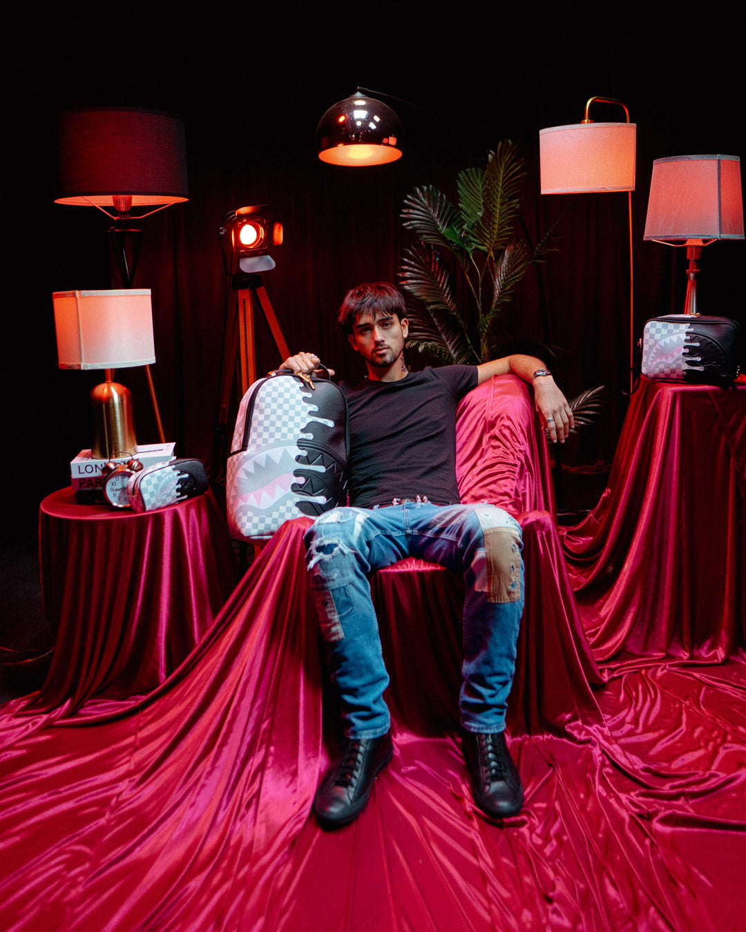 SPRAYGROUND® POUCH CREAM CHECK SIDE DRIP POUCH