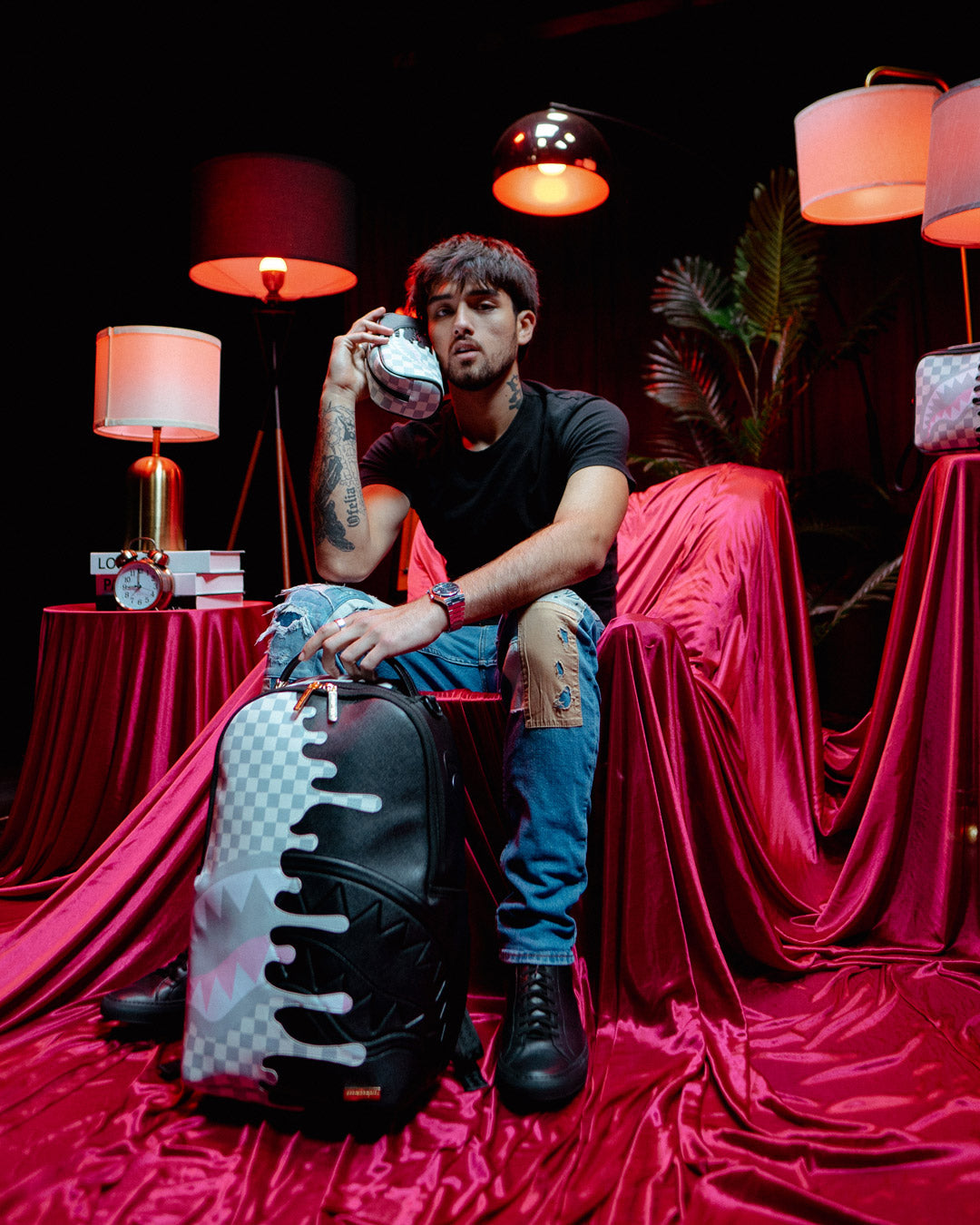 SPRAYGROUND® POUCH CREAM CHECK SIDE DRIP POUCH