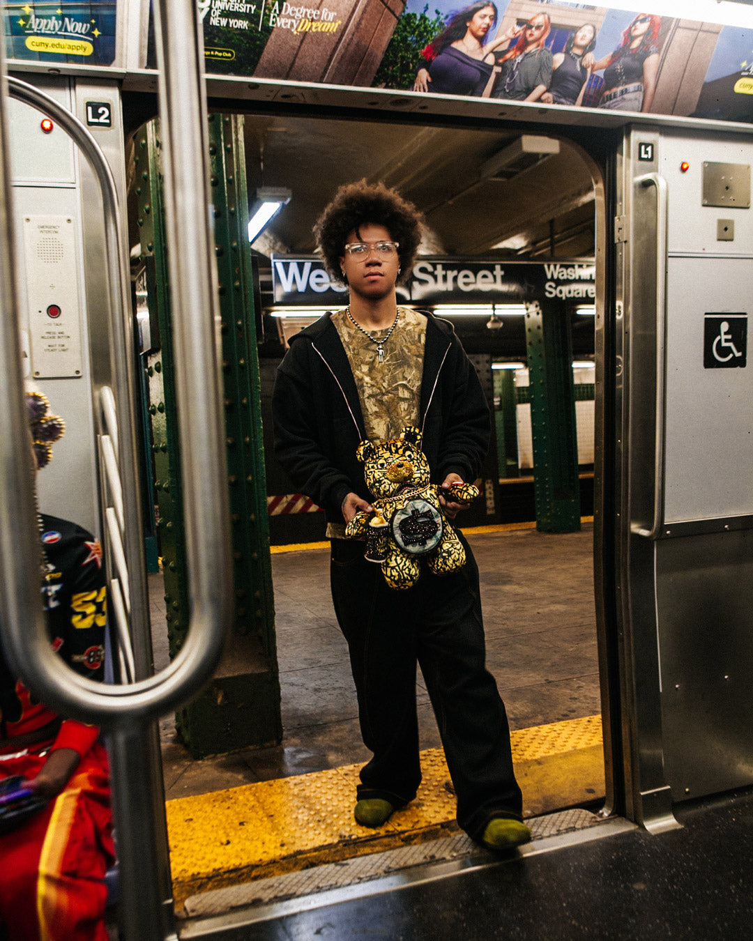 SPRAYGROUND® PLUSH TOY MYSTERY BEAR PLUSH TOY