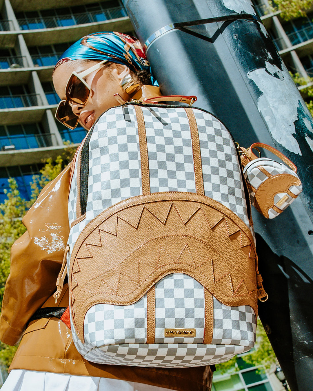 SPRAYGROUND® KEYCHAIN HENNY LATTE BACKPACK KEYCHAIN