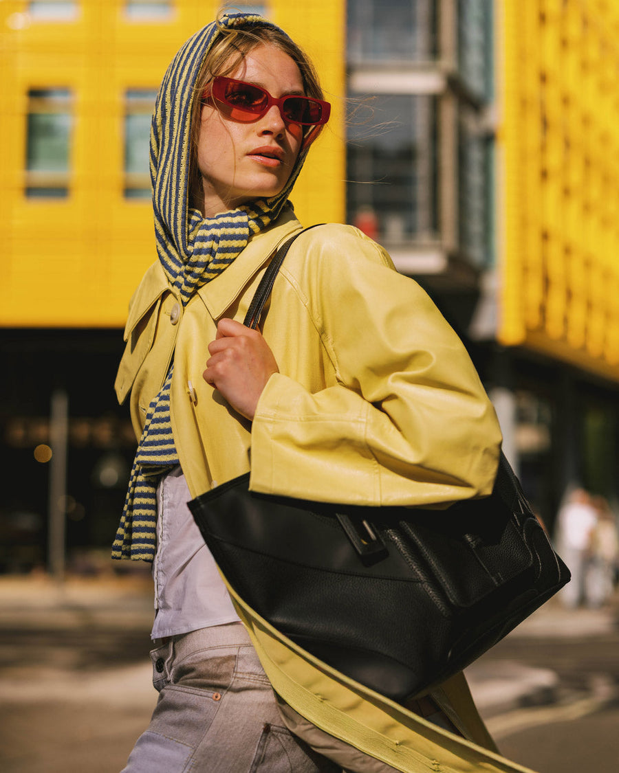 SPRAYGROUND® TOTE LFW BLACK POCKET TOTE