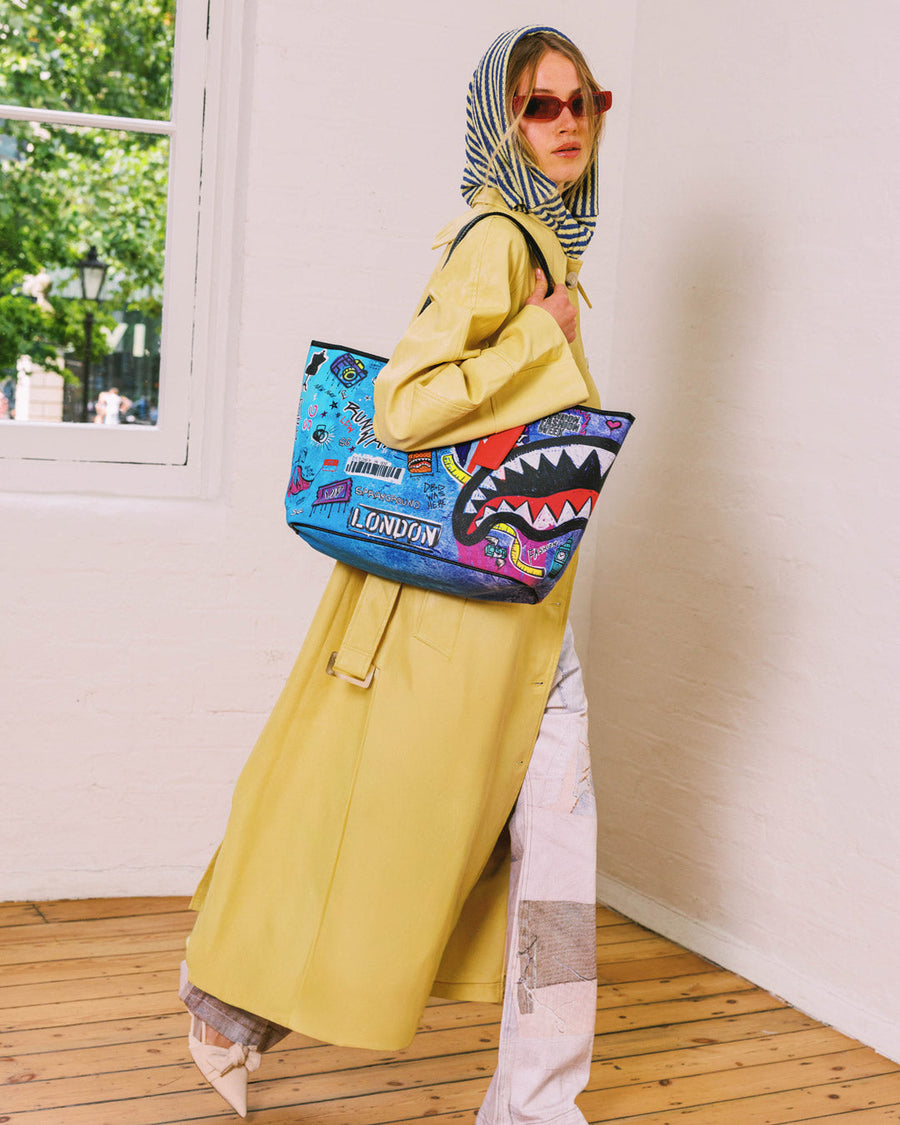 SPRAYGROUND® TOTE LFW RED WHITE BLUE GRAFFITI TOTE