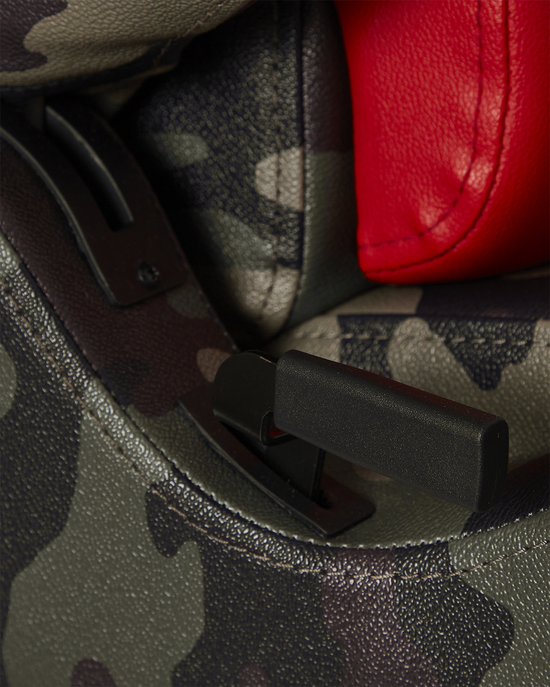 SPRAYGROUND® GAMING CHAIR CAMO SHARK GAMING CHAIR