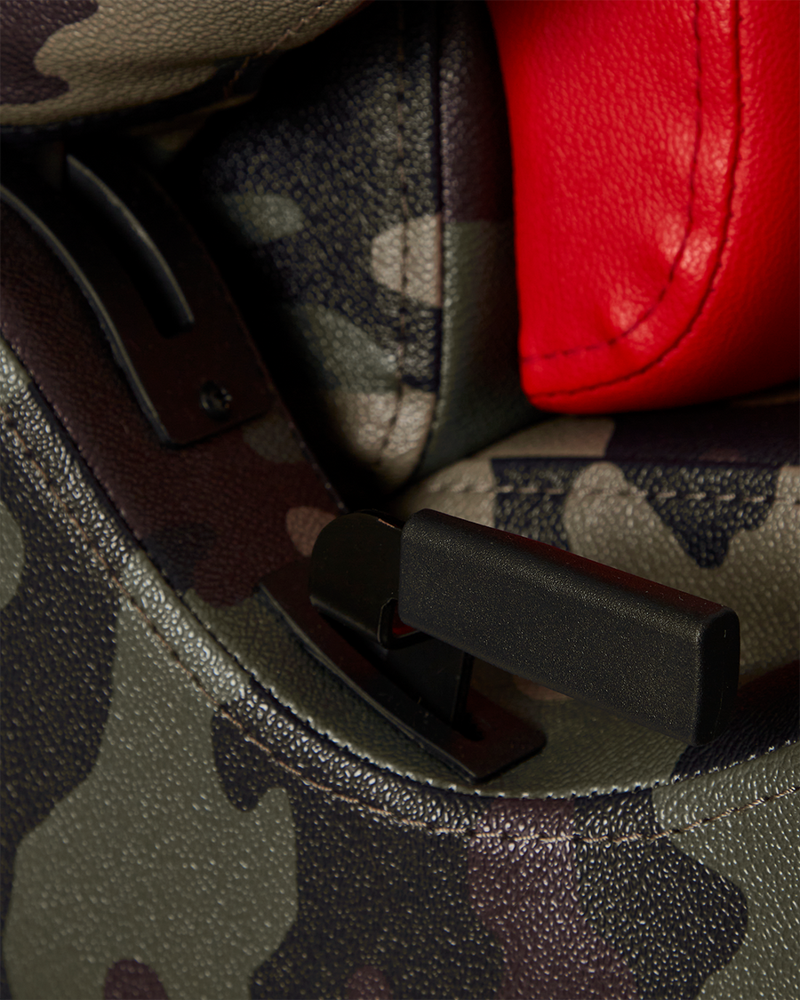 SPRAYGROUND® GAMING CHAIR CAMO SHARK GAMING CHAIR