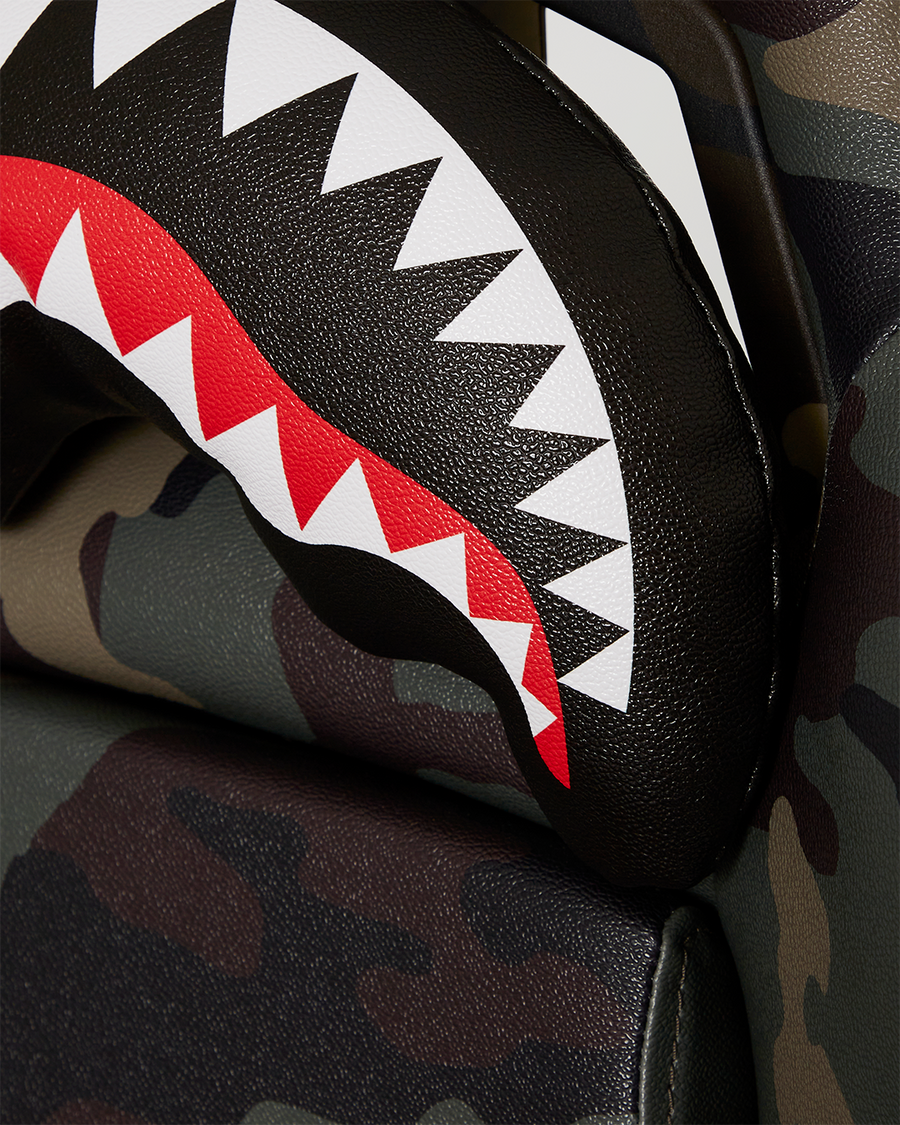 SPRAYGROUND® GAMING CHAIR CAMO SHARK GAMING CHAIR