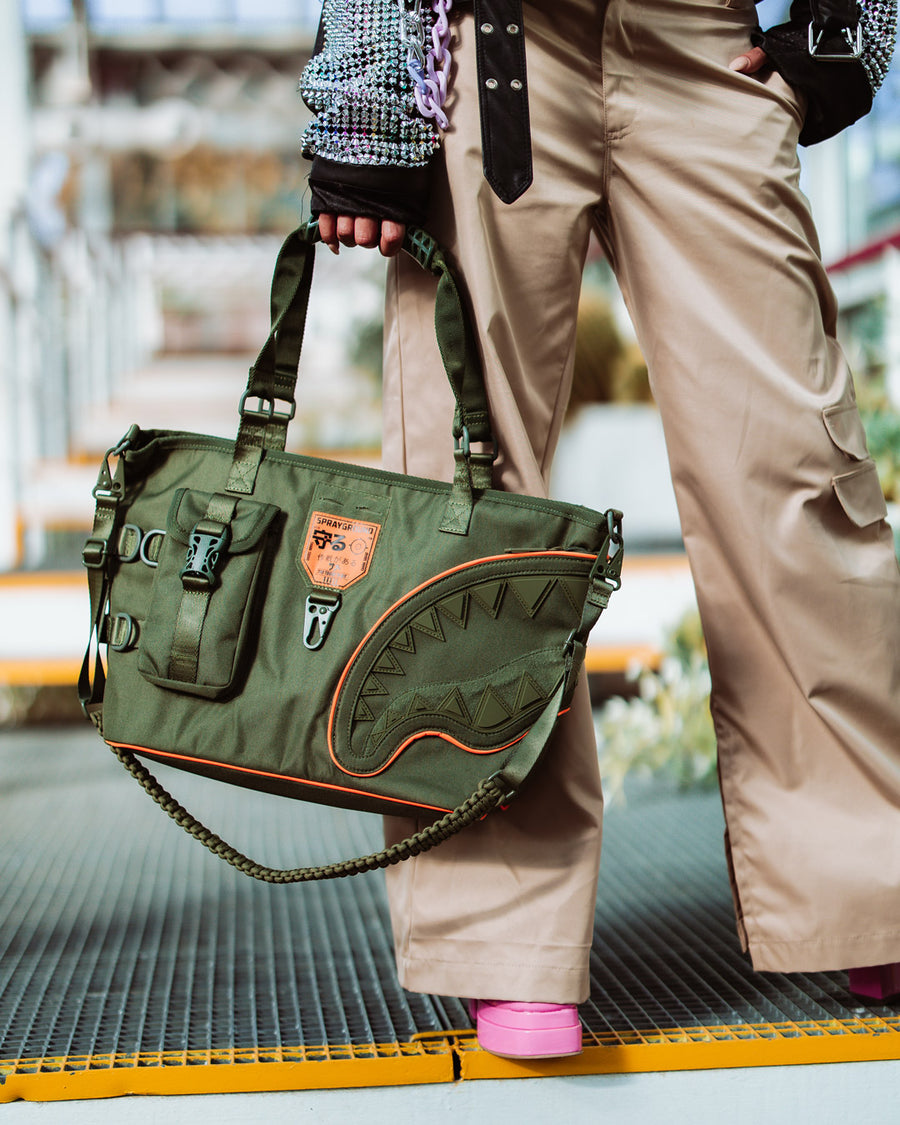 SPRAYGROUND® TOTE SPECIAL OPS SHARK SQUAD TOTE