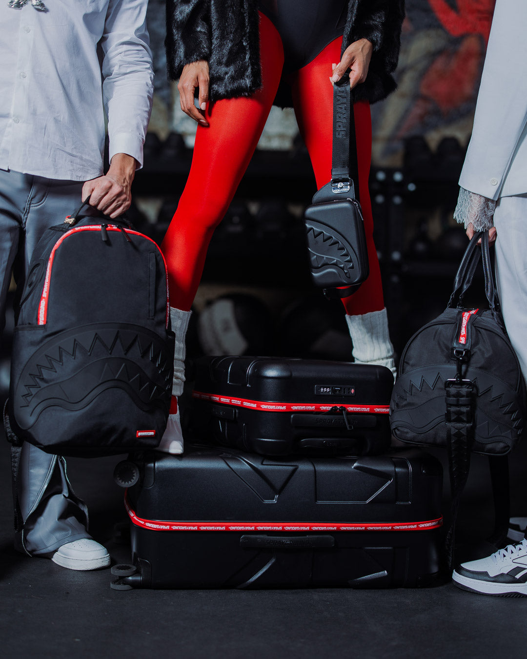 SPRAYGROUND® DUFFLE PRINTED ZIPPER SHARK DUFFLE