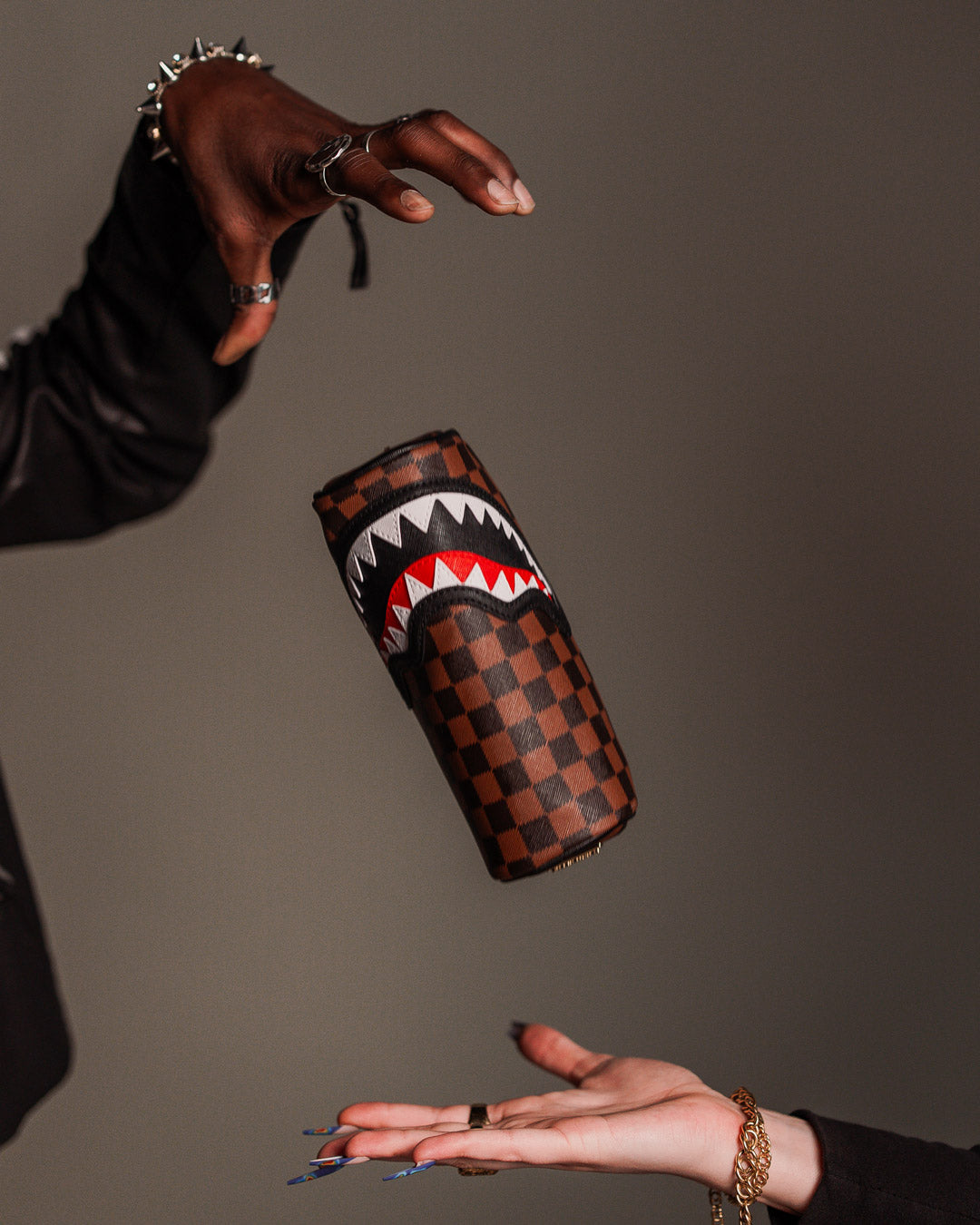 SPRAYGROUND® POUCH SAWTOOTH SHARKS IN PARIS POUCH