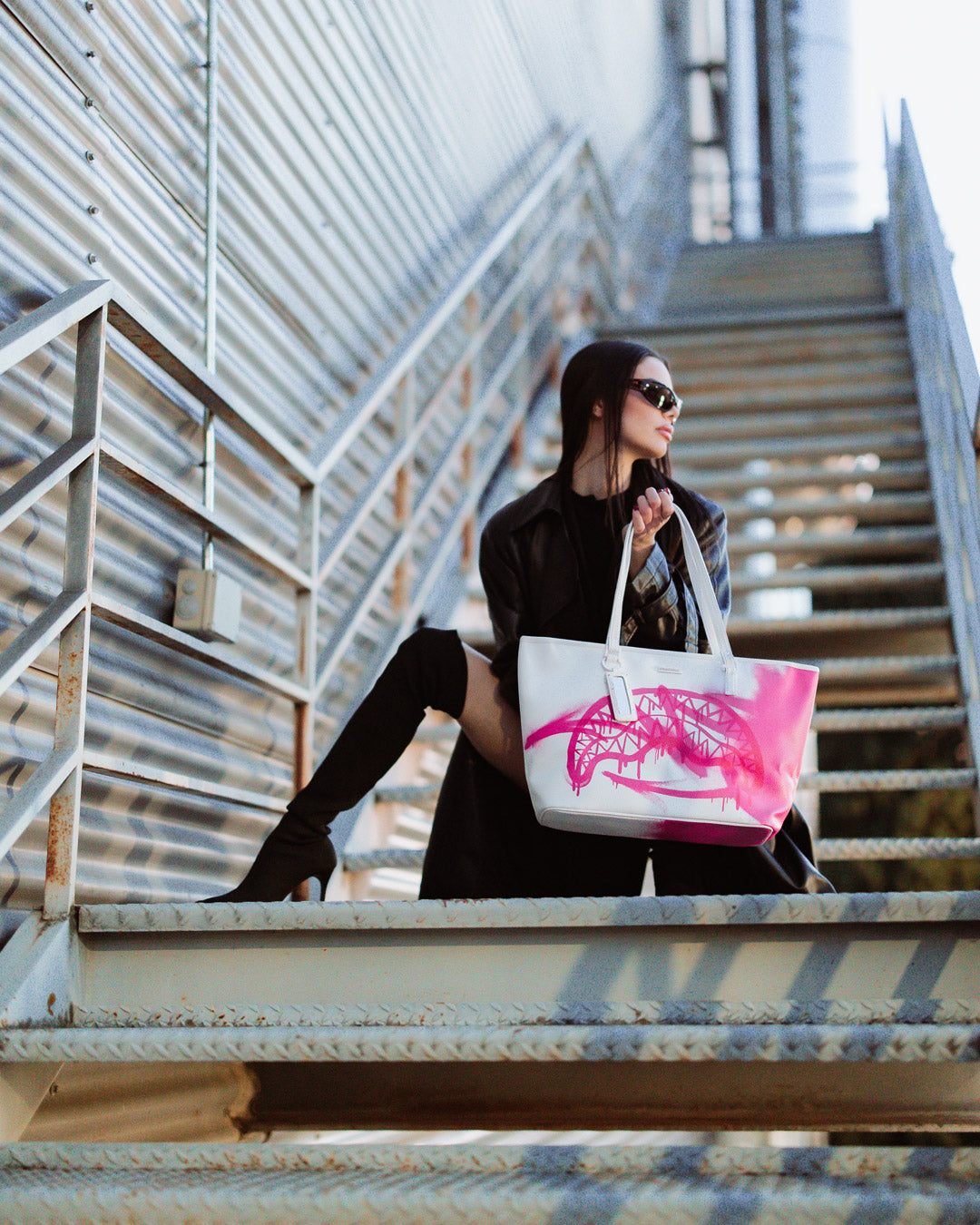 SPRAYGROUND® TOTE DESIGN STORM TOTE